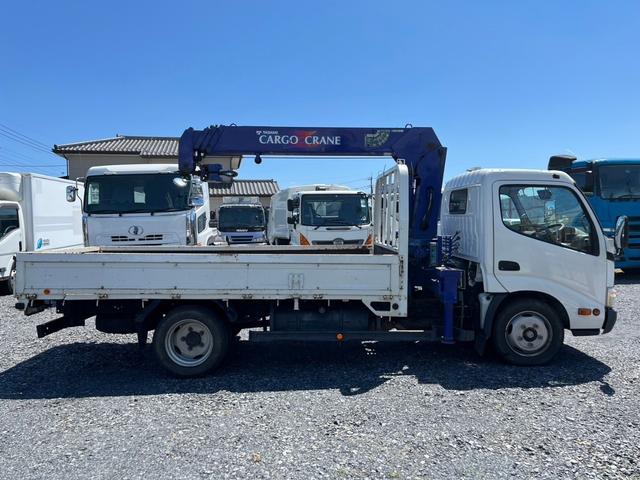 2010 Hino Dutro – thumbnail 4