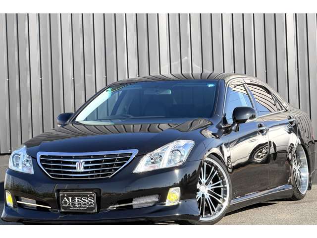 2008 Toyota Crown Royal – thumbnail 3