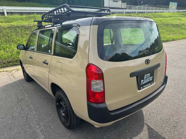 2011 Toyota Probox Van – thumbnail 2