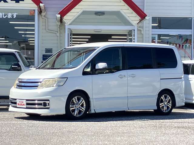 2009 Nissan Serena – thumbnail 2