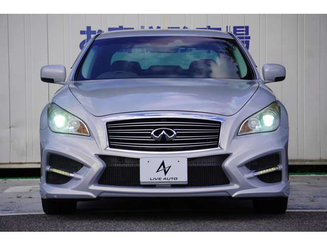 2011 Nissan Fuga Hybrid – thumbnail 3