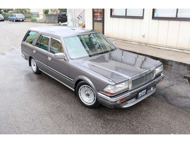 1996 Nissan Cedric Wagon – thumbnail 2