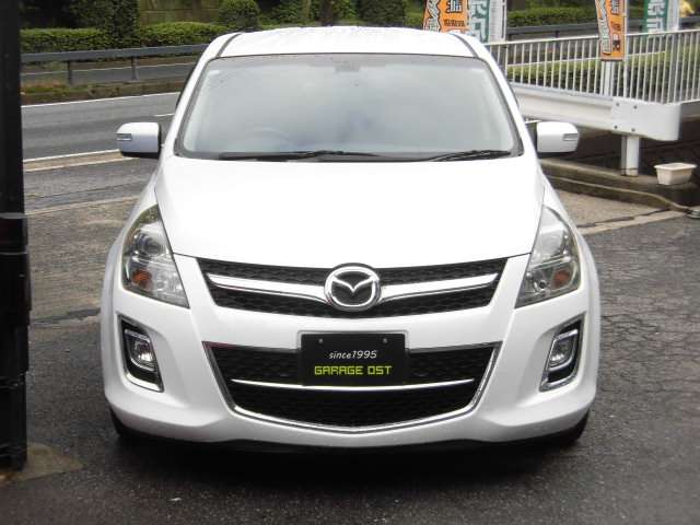2011 Mazda MPV – thumbnail 2