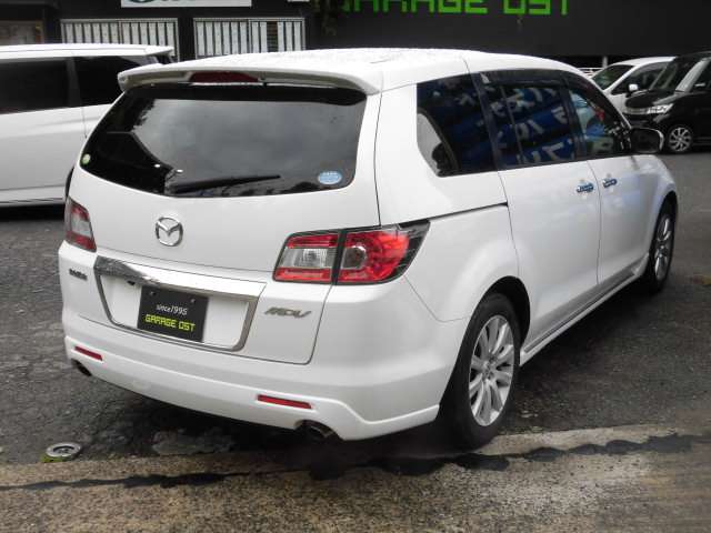 2011 Mazda MPV – thumbnail 4