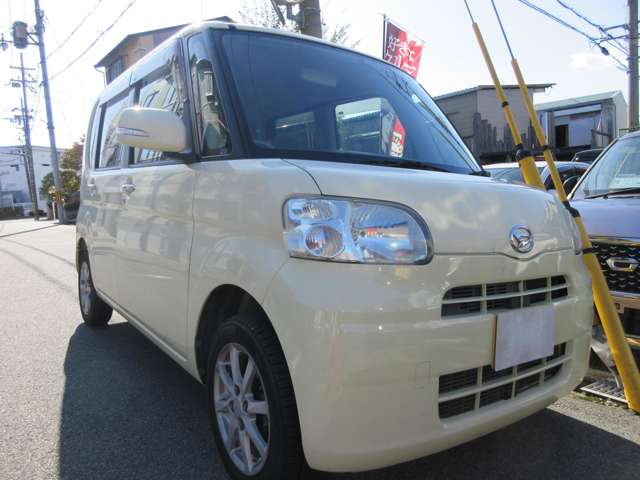 2011 Daihatsu Tanto – thumbnail 2