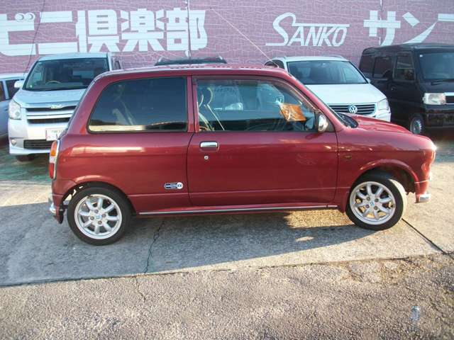 2001 Daihatsu Mira Gino – thumbnail 3