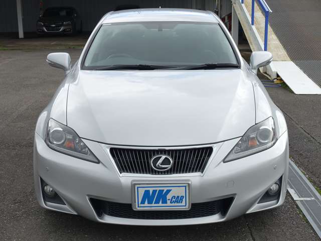 2011 Lexus IS – thumbnail 2