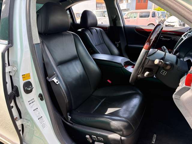 2011 Lexus LS Hybrid – thumbnail 3