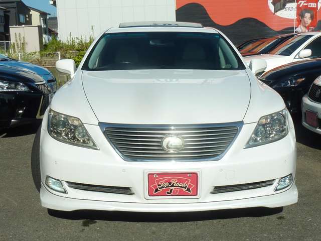 2008 Lexus LS – thumbnail 2