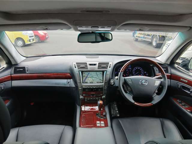 2007 Lexus LS – thumbnail 3