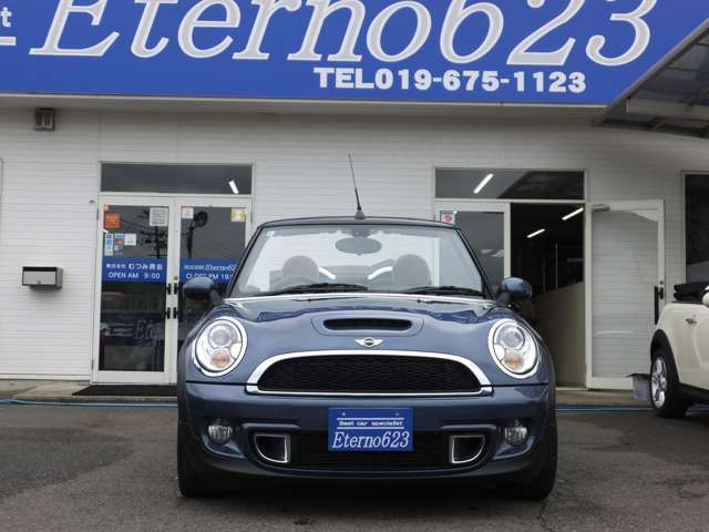 2011 MINI Mni Convertible – thumbnail 4
