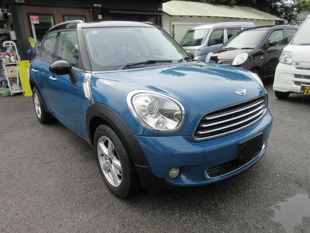 2011 MINI MINI Crossover – thumbnail 3