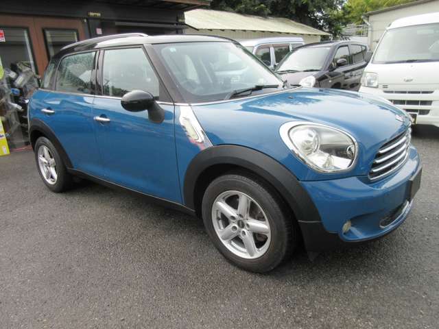 2011 MINI MINI Crossover – thumbnail 4