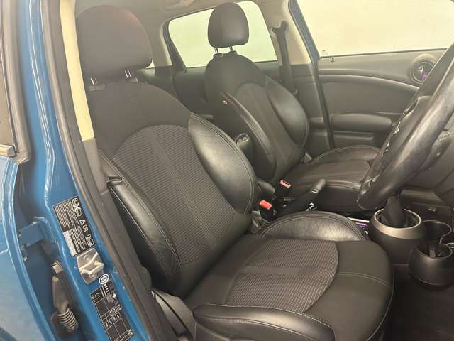 2011 MINI MINI Crossover – thumbnail 4