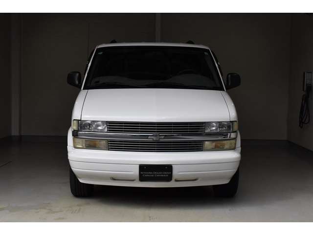 2005 Chevrolet Astro – thumbnail 2