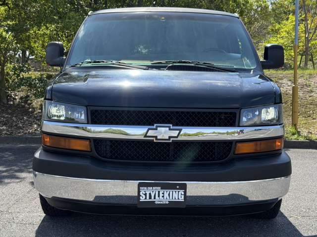 2004 Chevrolet Express – thumbnail 4