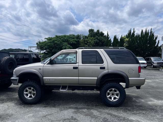 1997 Chevrolet S-10 Brazer – thumbnail 2