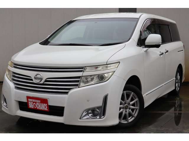 2011 Nissan Elgrand – thumbnail 2
