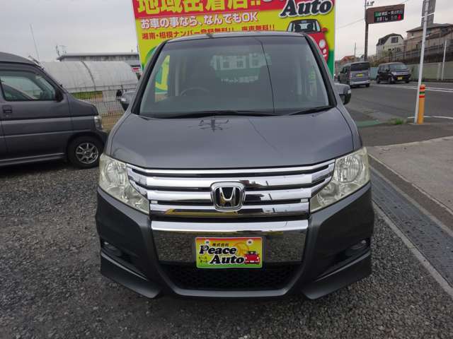 2011 Honda Stepwgn – thumbnail 3