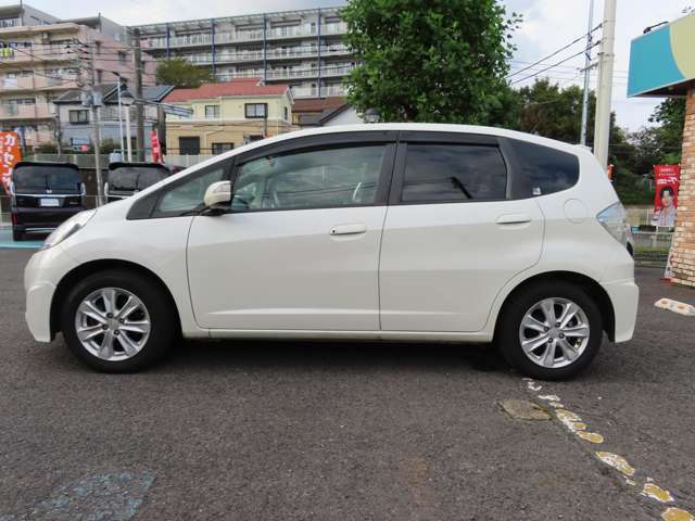2011 Honda Fit Hybrid – thumbnail 3