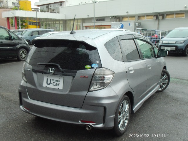 2011 Honda Fit – thumbnail 2