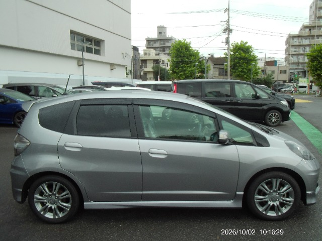 2011 Honda Fit – thumbnail 3