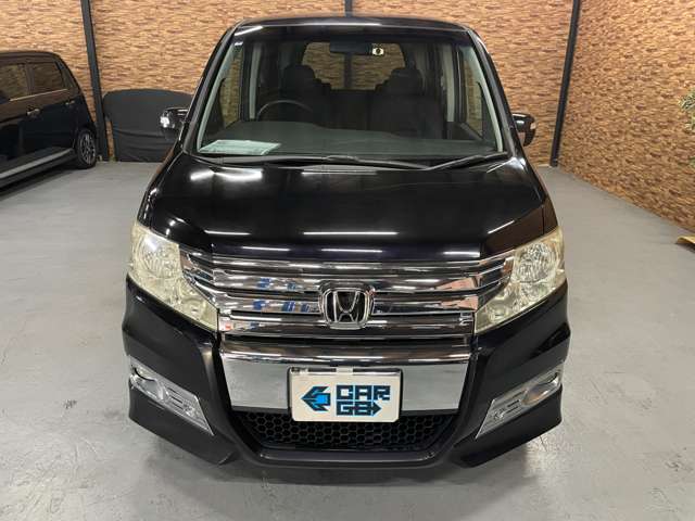 2010 Honda Stepwgn – thumbnail 3