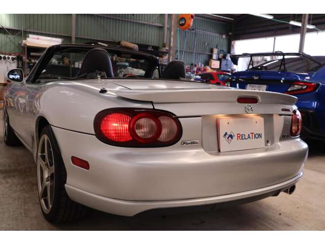 2004 Mazda Roadster – thumbnail 2