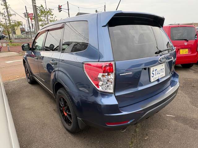 2011 Subaru Forester – thumbnail 3