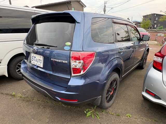 2011 Subaru Forester – thumbnail 4