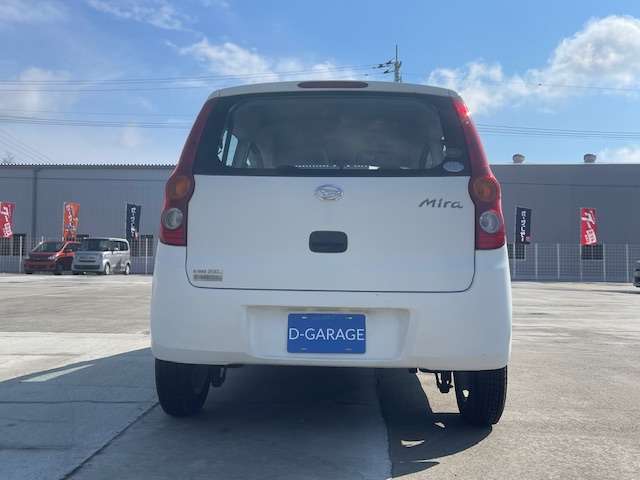 2011 Daihatsu Mira – thumbnail 4