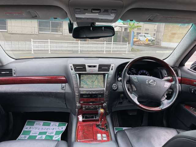2008 Lexus LS – thumbnail 3