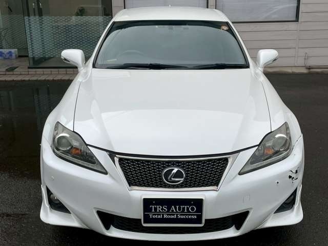 2011 Lexus IS – thumbnail 2