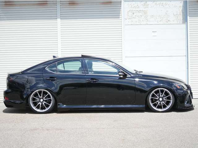2010 Lexus IS – thumbnail 4