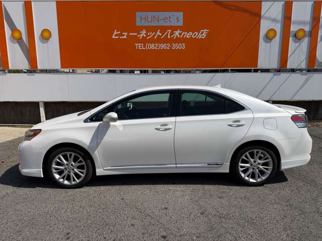 2010 Lexus HS – thumbnail 3