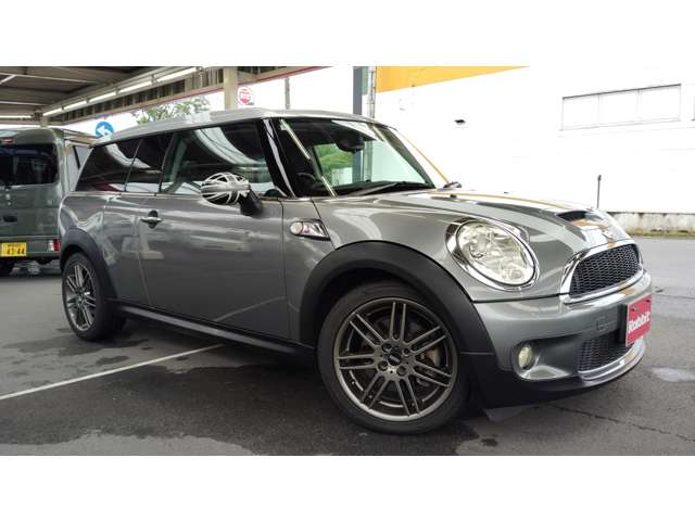 2010 MINI MINI Clubman – thumbnail 2