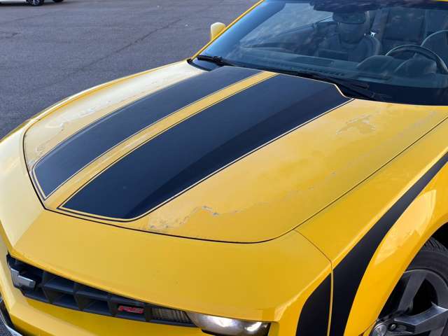 2011 Chevrolet Camaro Convertible – thumbnail 2