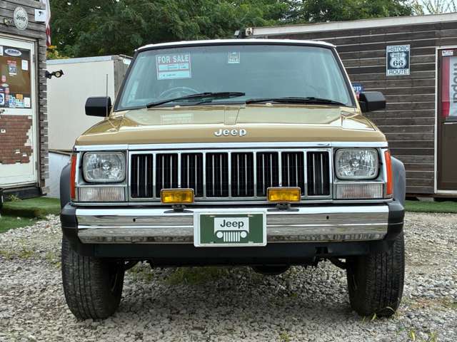 1996 Jeep Cherokee – thumbnail 2