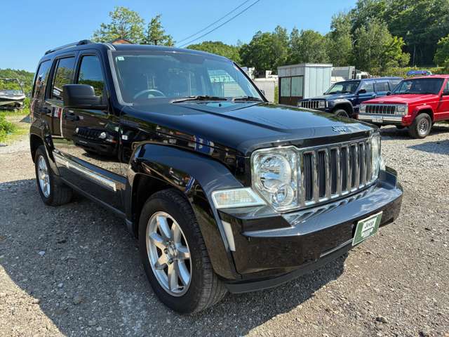 2011 Jeep Cherokee – thumbnail 3