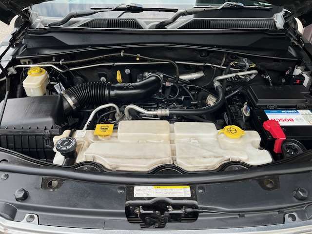 2011 Jeep Cherokee – thumbnail 3