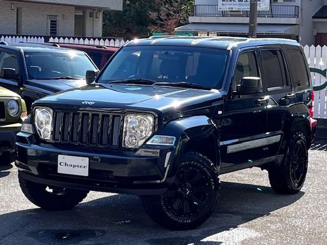 2011 Jeep Cherokee – thumbnail 2