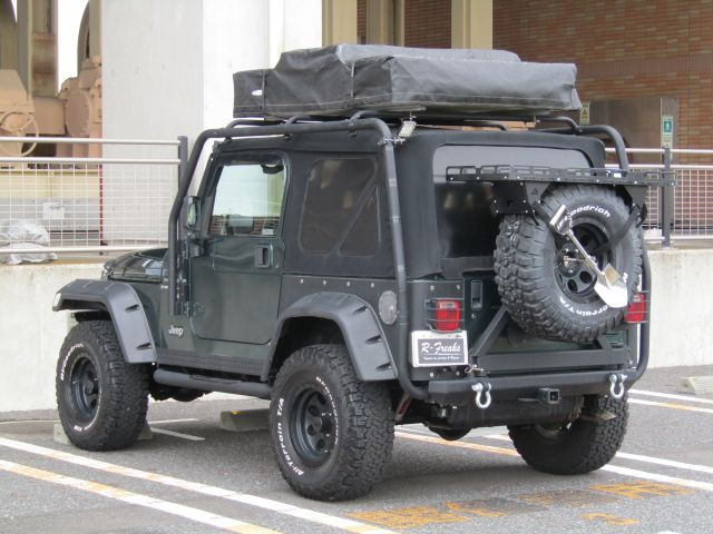 2000 Jeep Wrangler – thumbnail 2