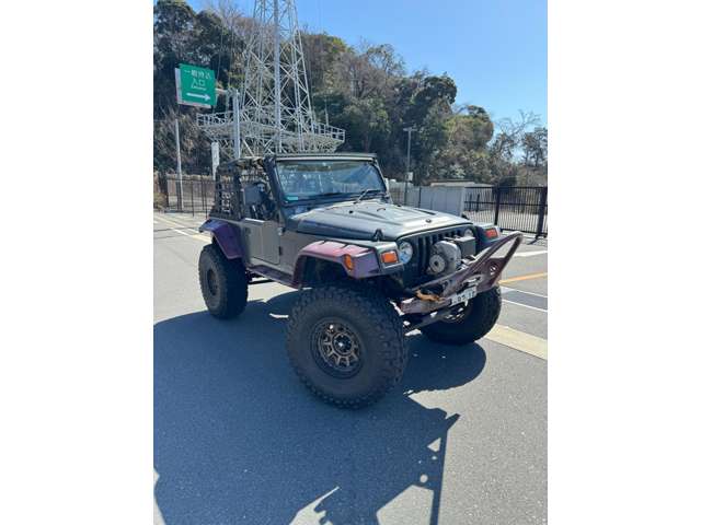 1997 Jeep Wrangler – thumbnail 2