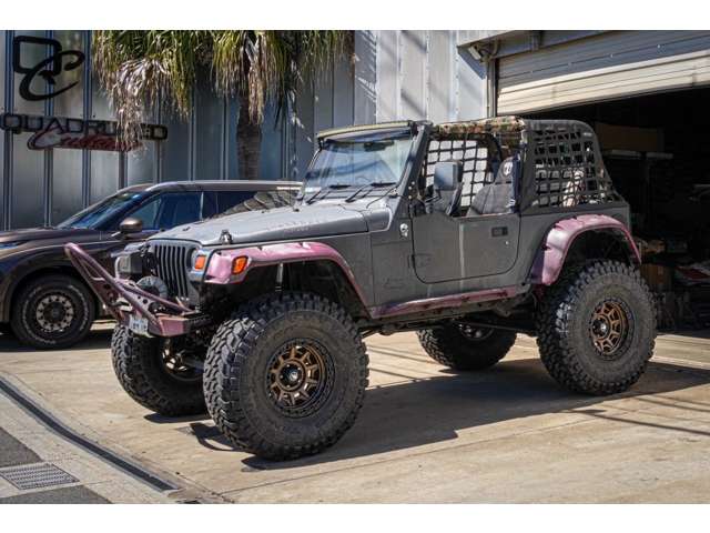 1997 Jeep Wrangler – thumbnail 3