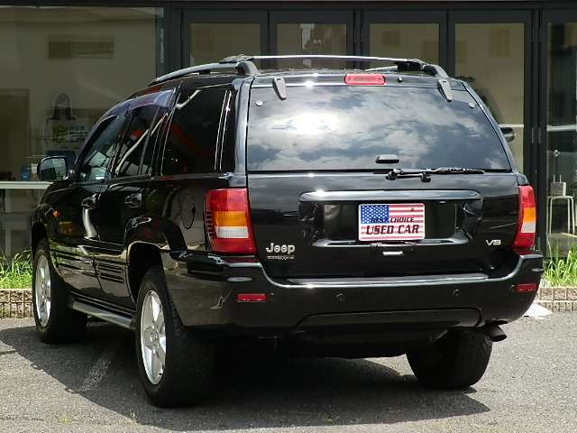 2004 Jeep Grand Cherokee – thumbnail 2