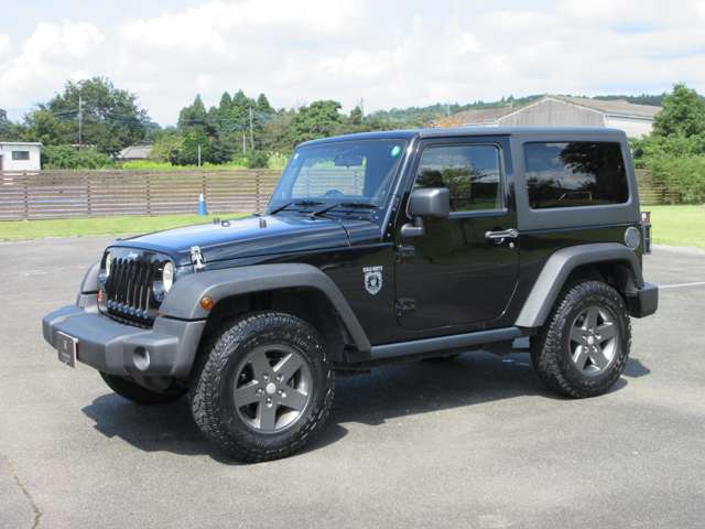 2011 Jeep Wrangler – thumbnail 4