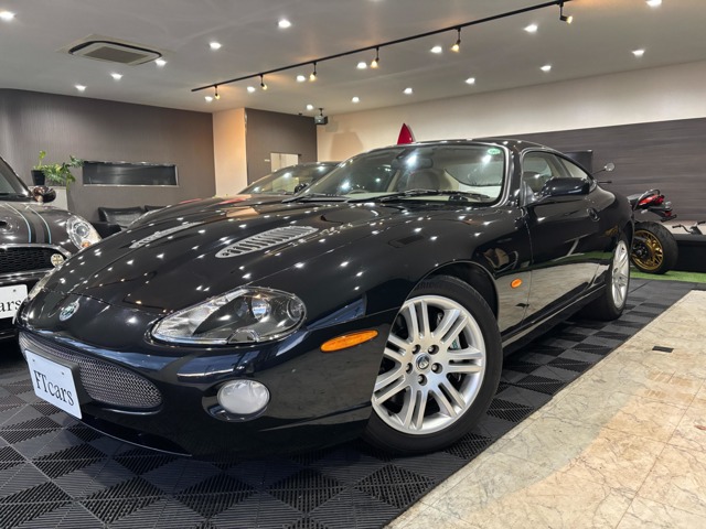 2004 Jaguar XK Series Coupe