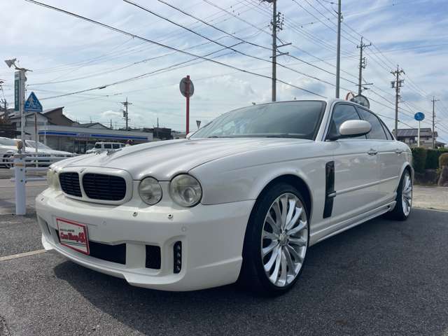 2004 Jaguar XJ – thumbnail 3