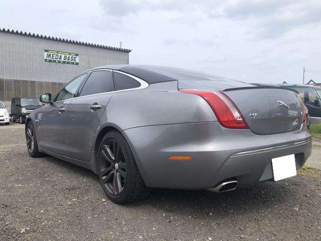 2011 Jaguar XJ – thumbnail 2