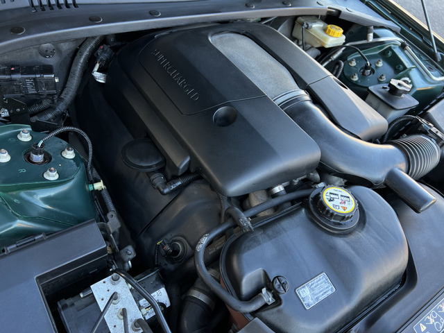 2006 Jaguar S-Type – thumbnail 4